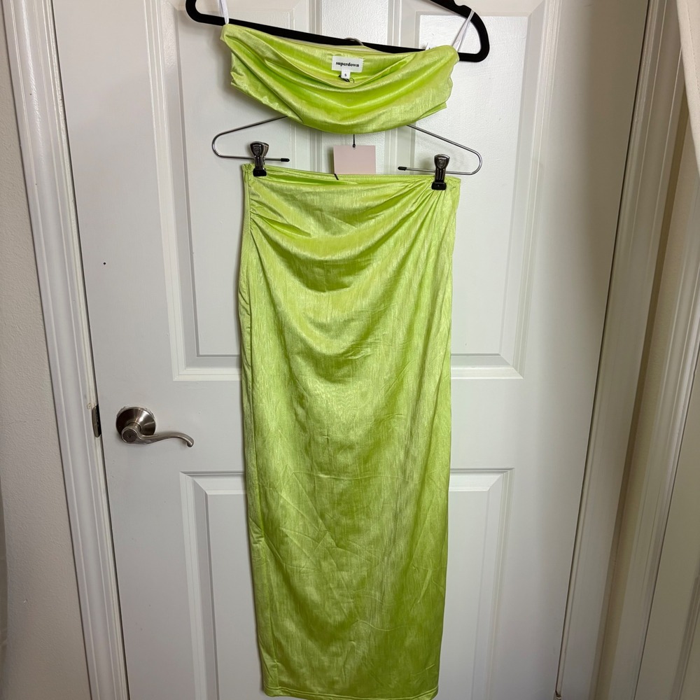 superdown Lime Green 2 Piece Set Bandeau Crop Top Ruched Midi Skirt Small